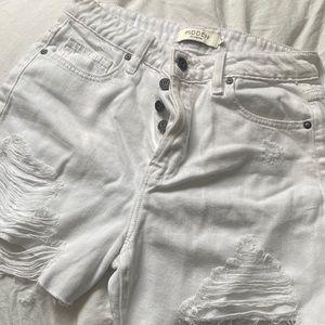 Hidden white jean shorts
